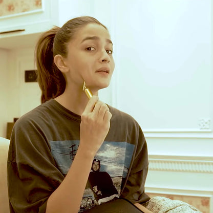 ✨Celebrity Favourite Tool-24K Gold face Massager